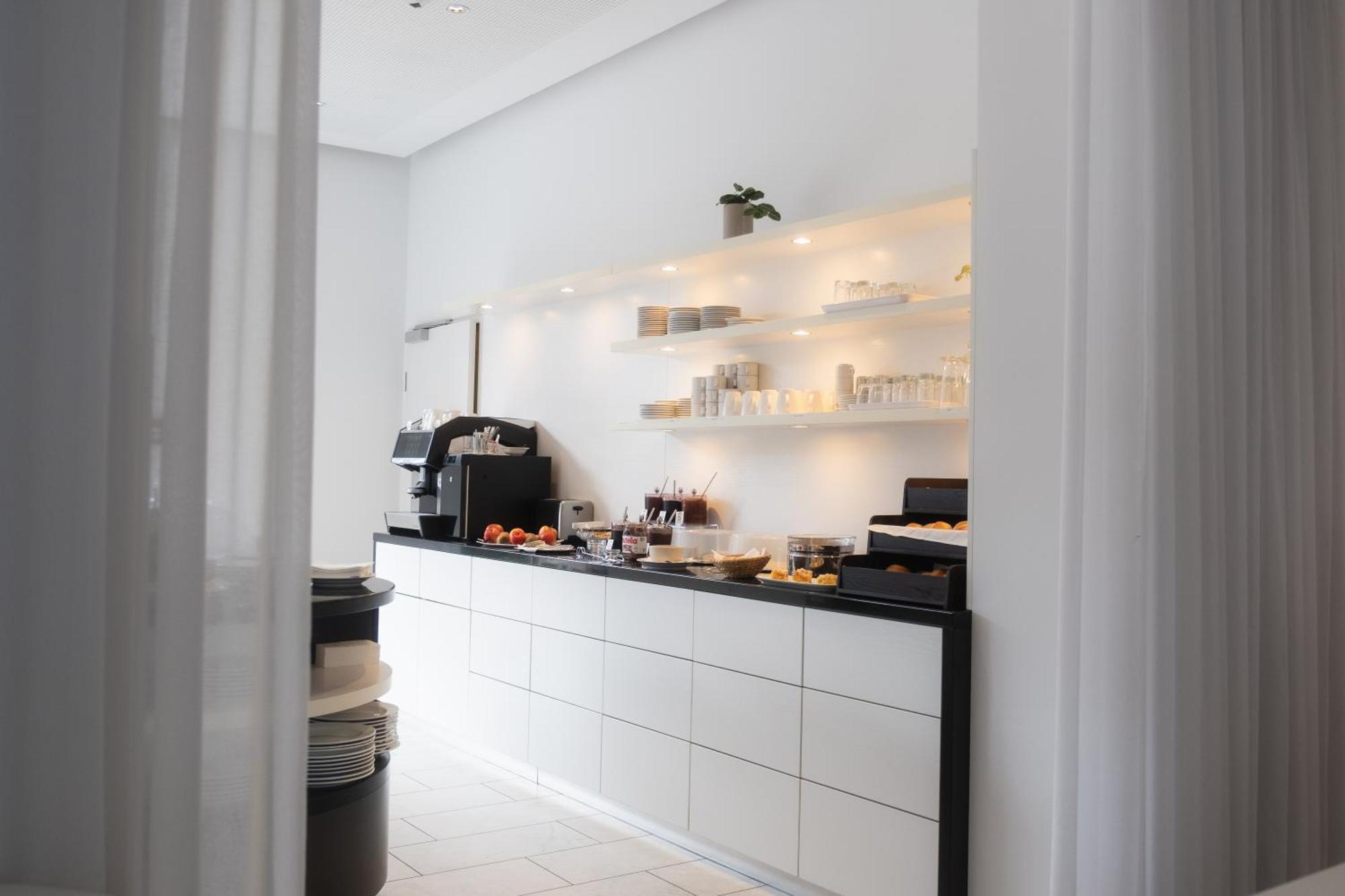 City-hotel Hotel 4*